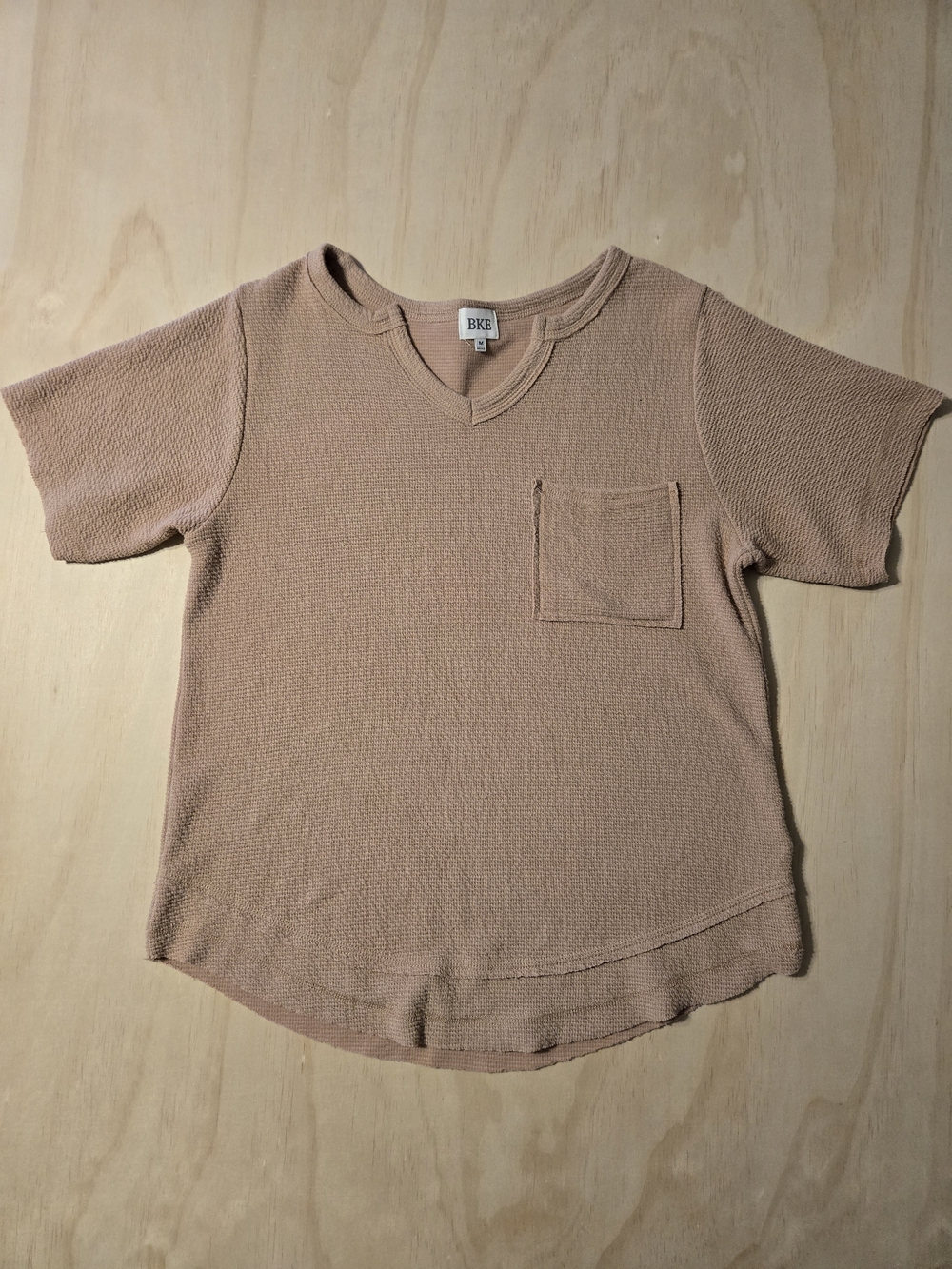 BKE Women's Waffle Knit Raw Edge Pocket Tee Short Sleeve - Size M
